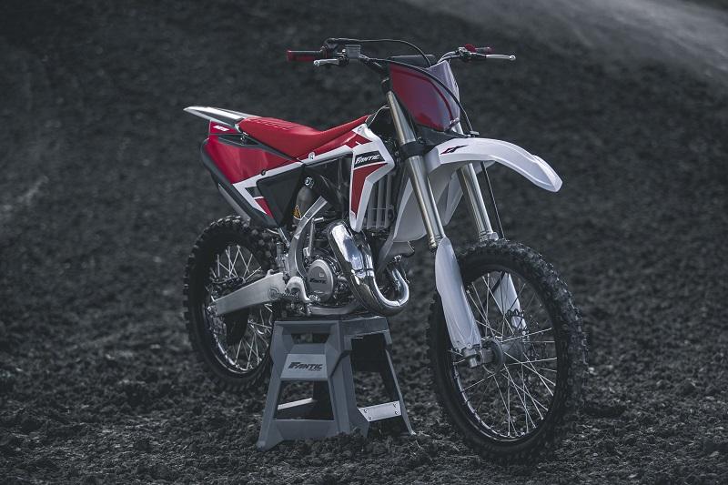 Cross 03